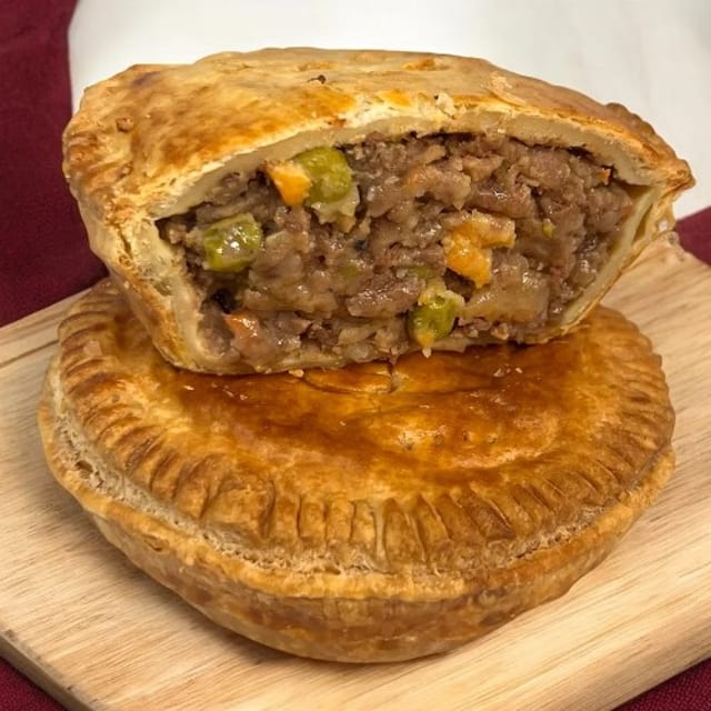 Beef Stew Pie [X].